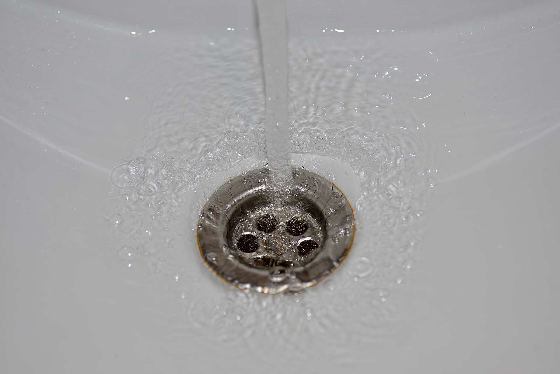 A2B Drains provides services to unblock blocked sinks and drains for properties in Hampton.